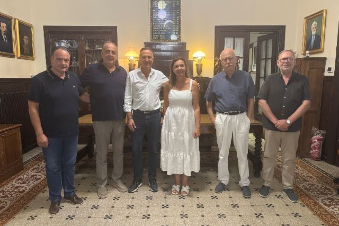 Συνάντηση του δημάρχου Ιωαννίνων με τον Διευθυντή του Ζωγράφειου Λυκείου - Γυμνασίου της Κωνσταντινούπολης